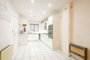 Photo 32- click for photo gallery